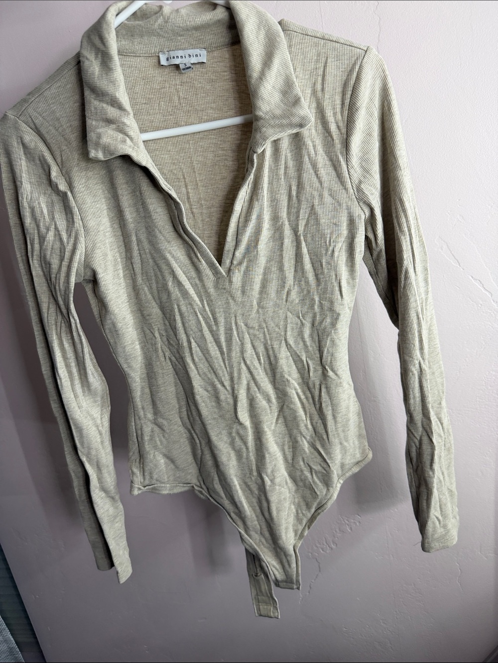 Gianni Bini Ribbed Long-Sleeve V-Neck Bodysuit in Light Beige